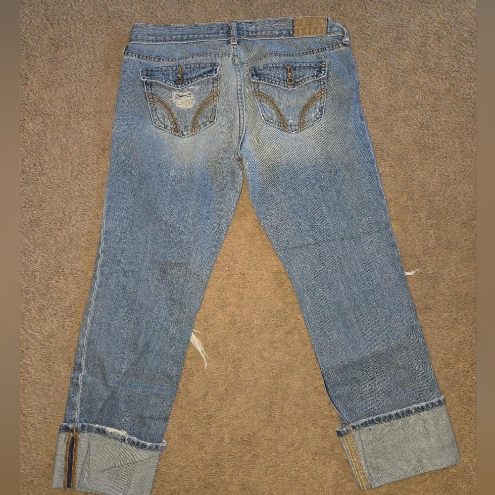 Hollister Blue Ankle Cropped Jeans with Distressed Details Size 3 - Picture 3 of 4